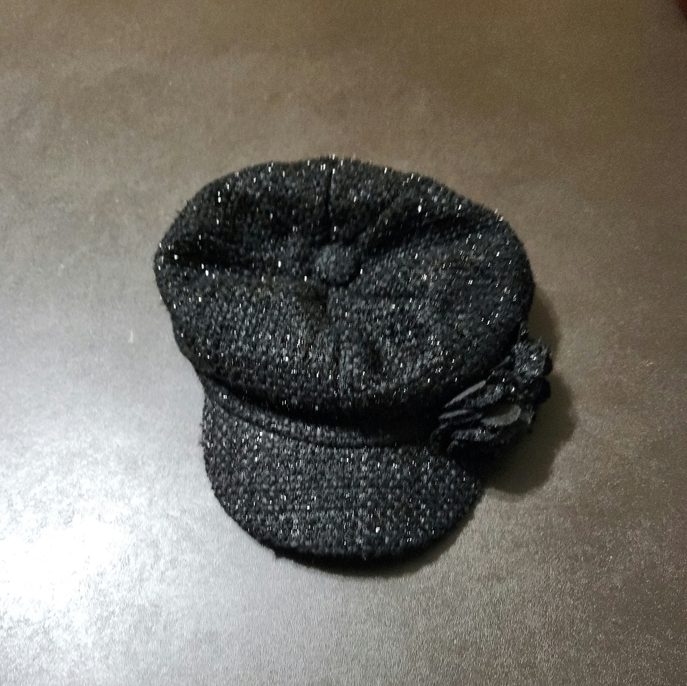 Scala Pronto shimmery knit accent flower hat